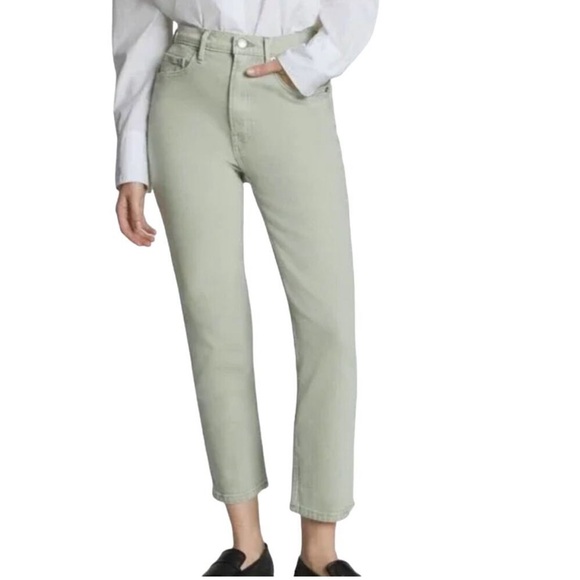 Everlane Denim - Everlane The Original Cheeky Crop Jeans Organic Cotton in Sage Green Size 28